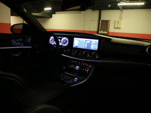 2017AMG E 63 S 4MATIC+ ؄e п؅^