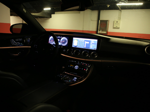 2017AMG E 63 S 4MATIC+ ؄e п؅^