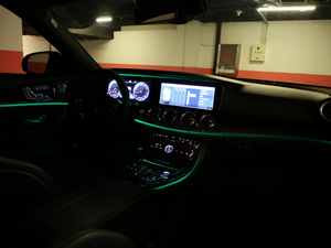 2017AMG E 63 S 4MATIC+ ؄e п؅^