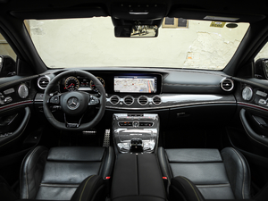 2017AMG E 63 S 4MATIC+ ؄e ȫ