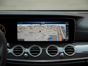 2017AMG E 63 S 4MATIC+ ؄e п_@ʾ