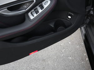 2017AMG C 43 4MATIC ؄e ǰTg