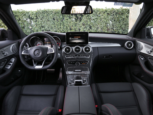 2017AMG C 43 4MATIC ؄e ȫ