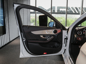 2017A(y)MG C 63 {λ܇T