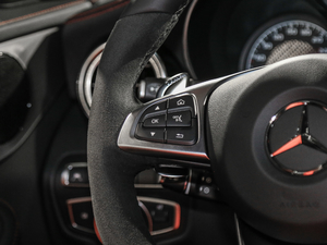 2017A(y)MG C 63 п؅^(q)