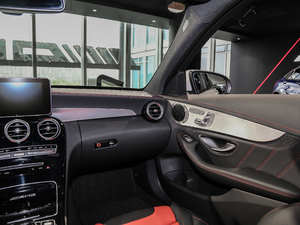 2017A(y)MG C 63 п؅^(q)