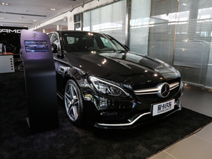 2017AMG C 63 w^
