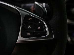 2017AMG C 63 п؅^(q)