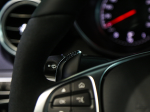 2017AMG C 63 п؅^(q)