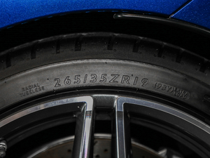 2017A(y)MG C 63 ݆̥ߴ