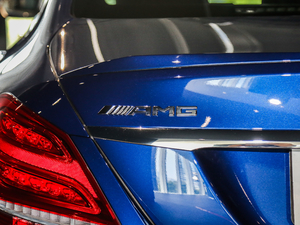 2017A(y)MG C 63 (x)(ji)^(gun)