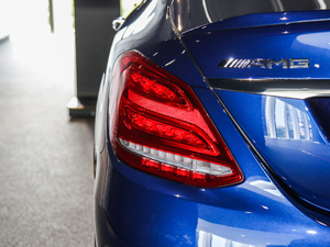 2017A(y)MG C 63 (x)(ji)^(gun)