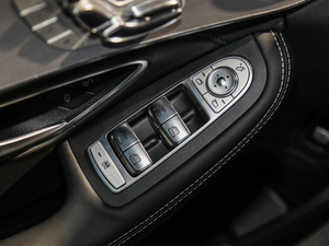 2017A(y)MG C 63 {܇ƅ^(q)	