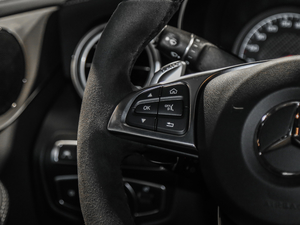 2017AMG C 63 п؅^(q)