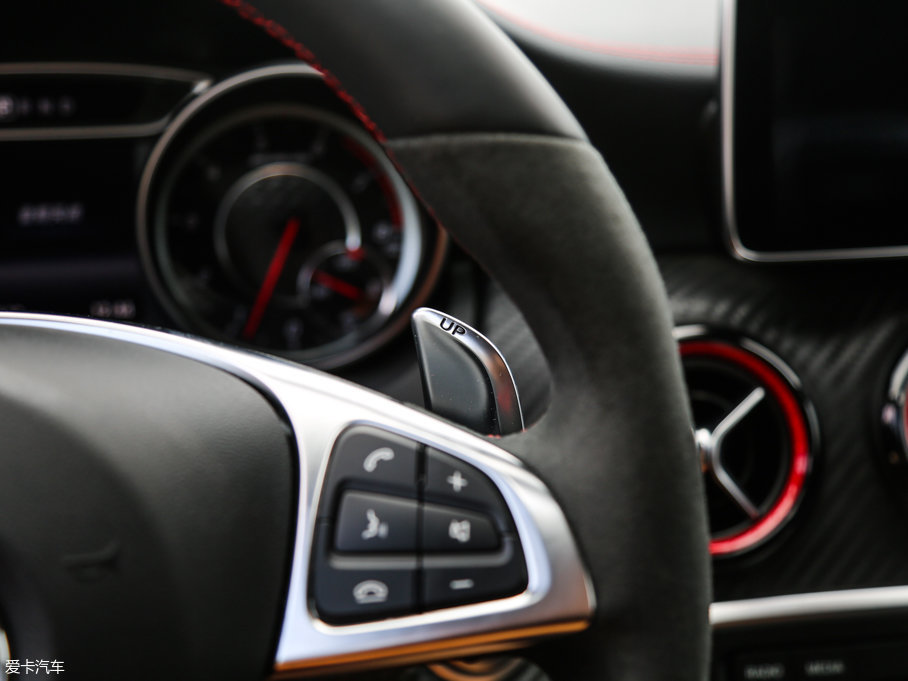 2017YAAMG(M) AMG A 45 4MATIC