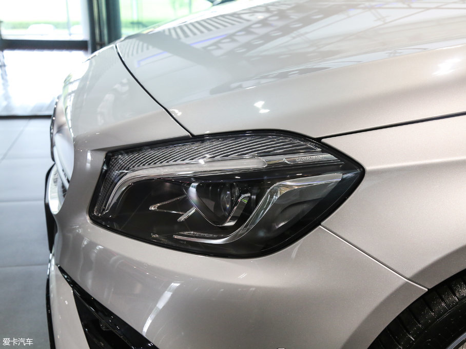 2017YAAMG(M) Ŀ AMG A 45 4MATIC