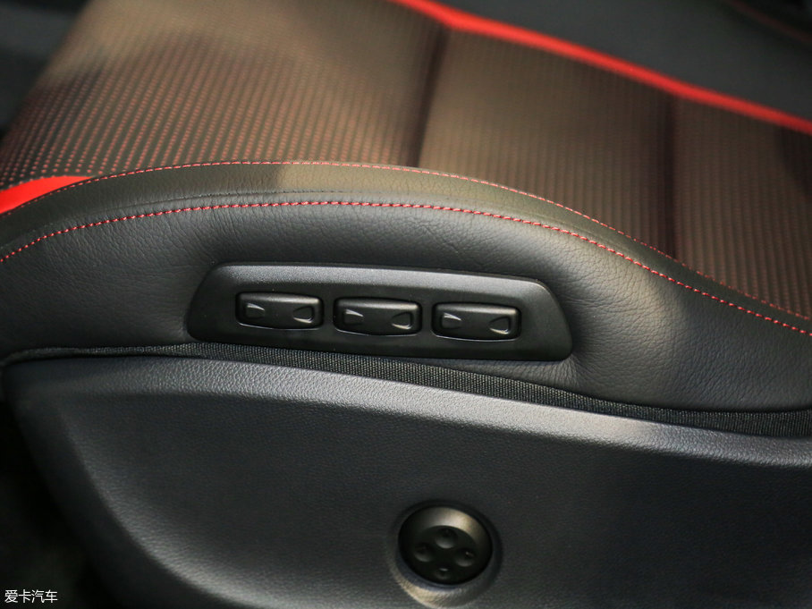 2017YAAMG(M(jn)) Ŀ AMG A 45 4MATIC