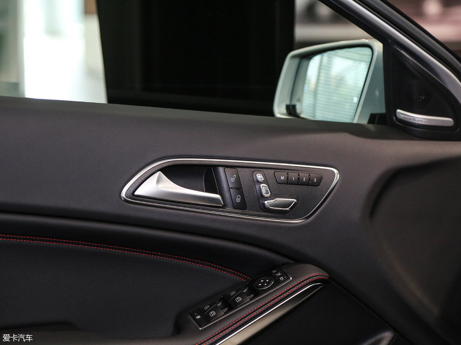 2017YAAMG(M(jn)) Ŀ AMG A 45 4MATIC