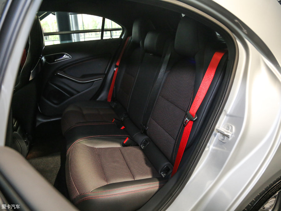 奔馳AMG2017款奔馳A級AMG