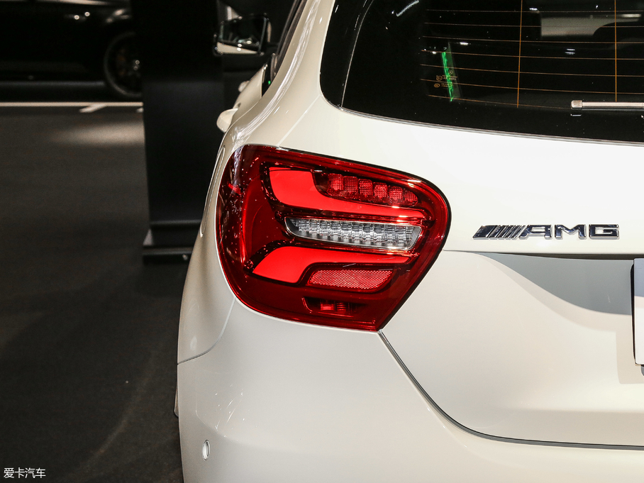 2017YAAMG(M) Ŀ AMG A 45 4MATIC