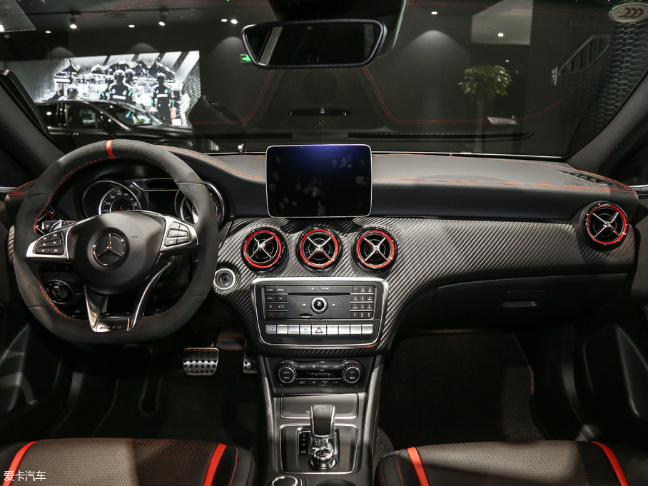 2017YAAMG(M) Ŀ AMG A 45 4MATIC