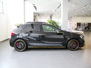 2017款AMG A 45 4MATIC 暗夜雷霆限量版 正侧（左）