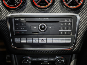 2017Ŀ AMG A 45 4MATIC {(dio)(ji)