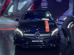 2017Ŀ AMG A 45 4MATIC w^