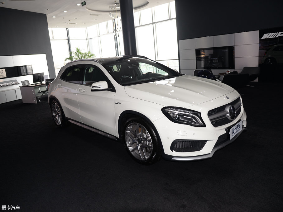 2017YGLAAMG AMG GLA 45 4MATIC