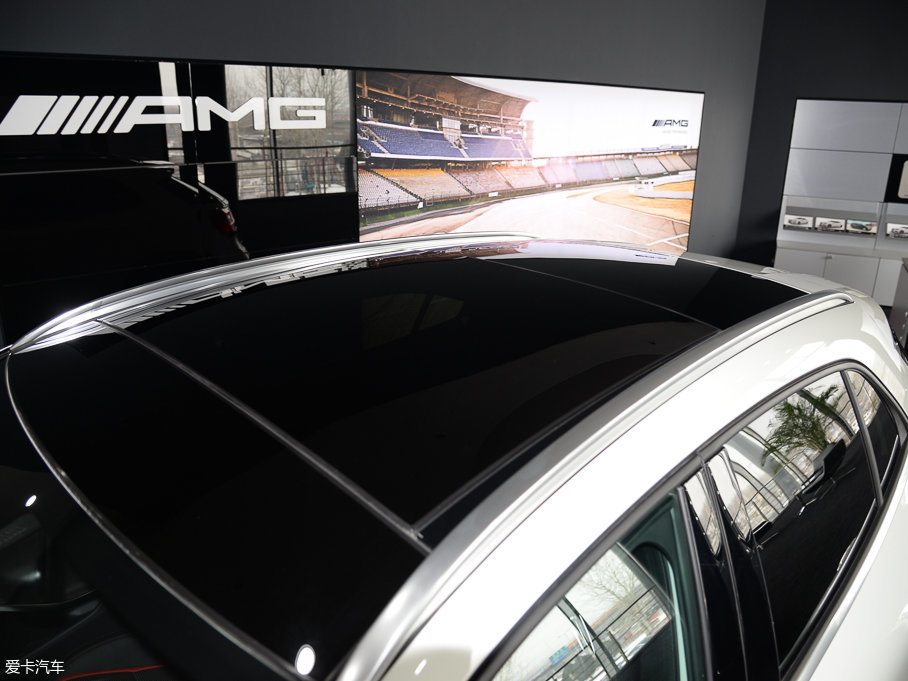 2017YGLAAMG AMG GLA 45 4MATIC