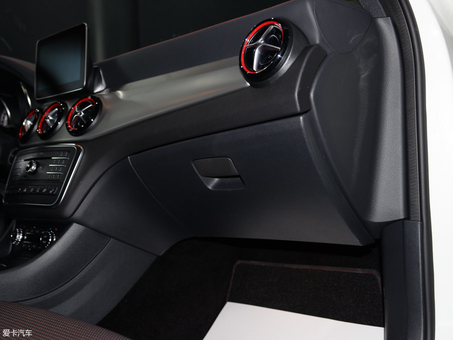 2017YGLA(j)AMG AMG GLA 45 4MATIC