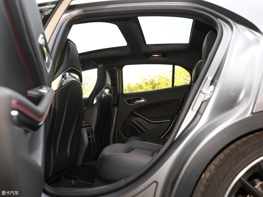 2018YGLAAMG AMG GLA 45 4MATIC