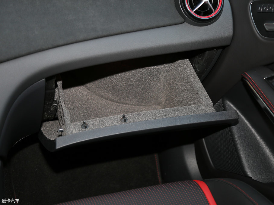 2018YGLA(j)AMG AMG GLA 45 4MATIC