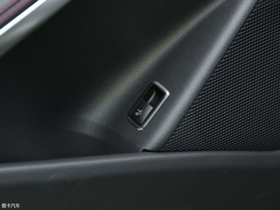 2018YGLAAMG AMG GLA 45 4MATIC