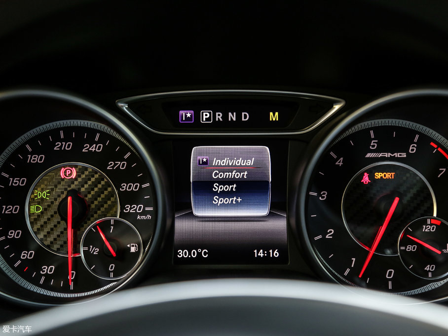 2018YGLAAMG AMG GLA 45 4MATIC