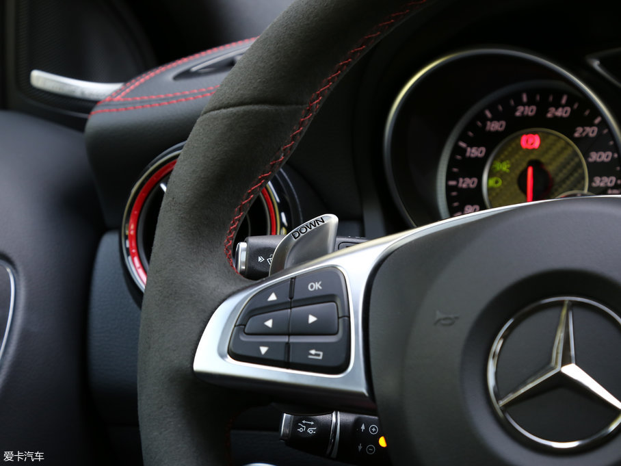 2018YGLAAMG AMG GLA 45 4MATIC