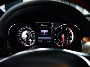 2017A(y)MG GLA 45 4MATIC x