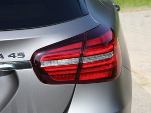 2018AMG GLA 45 4MATIC ^