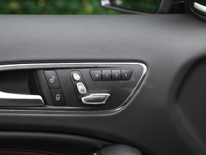 2018AMG GLA 45 4MATIC {{