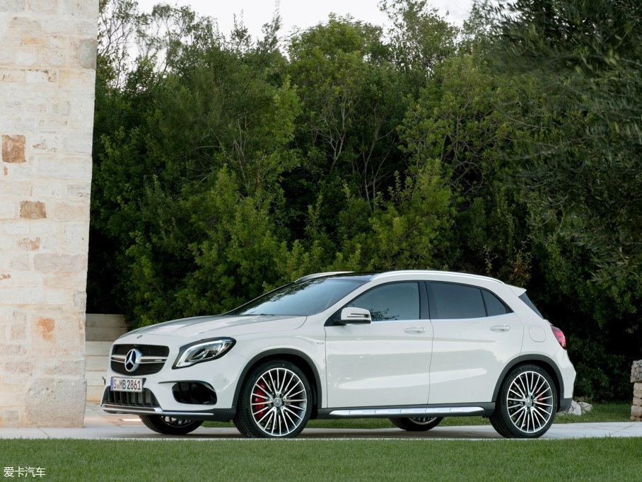 2018YGLA(j)AMG AMG GLA 45 4MATIC