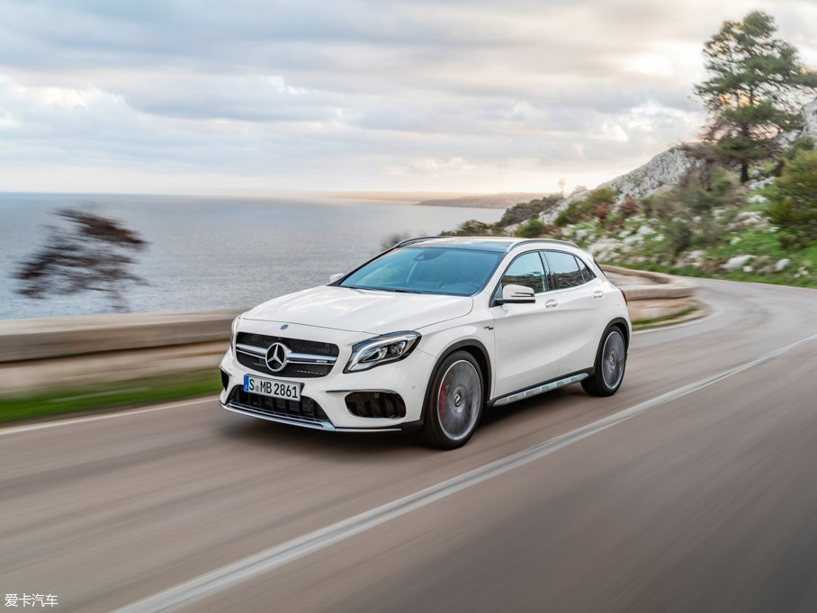 2018YGLA(j)AMG AMG GLA 45 4MATIC