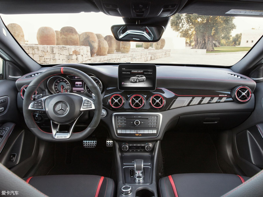 2018YGLA(j)AMG AMG GLA 45 4MATIC