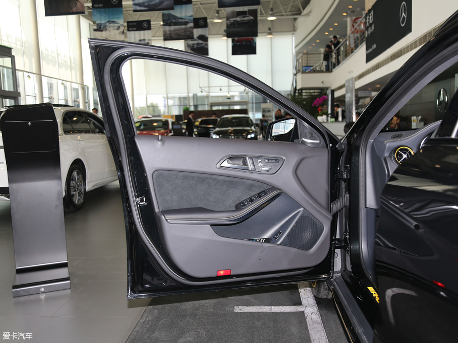 2018YGLAAMG AMG GLA 45 4MATICҹ