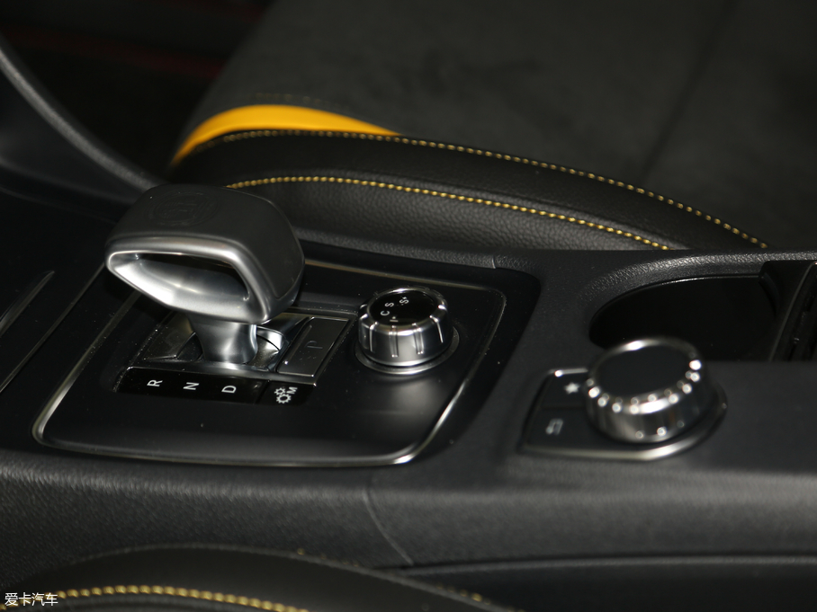 2018YGLAAMG AMG GLA 45 4MATICҹ