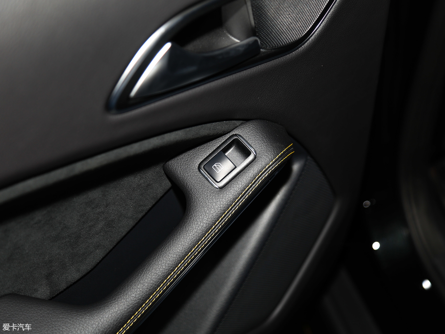 2018YGLAAMG AMG GLA 45 4MATICҹ