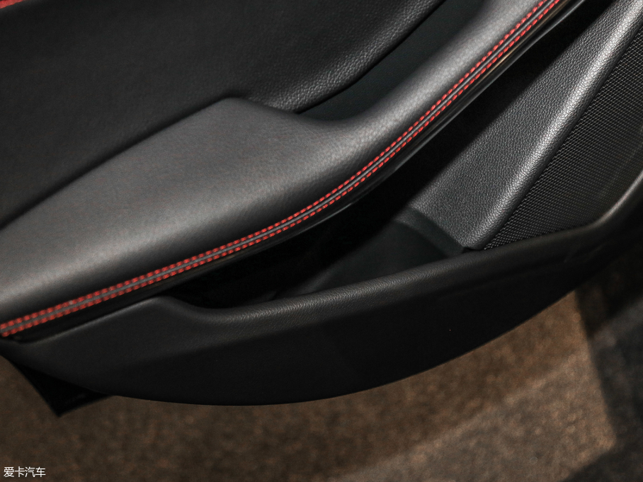 2018YGLAAMG AMG GLA 45 4MATIC