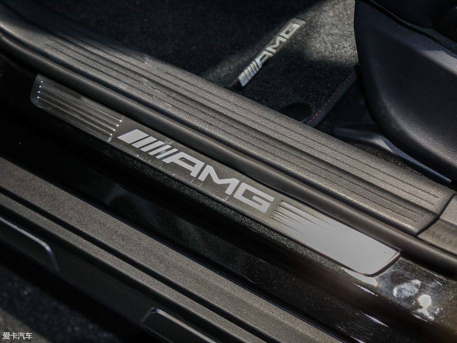 2018YGLA(j)AMG AMG GLA 45 4MATIC