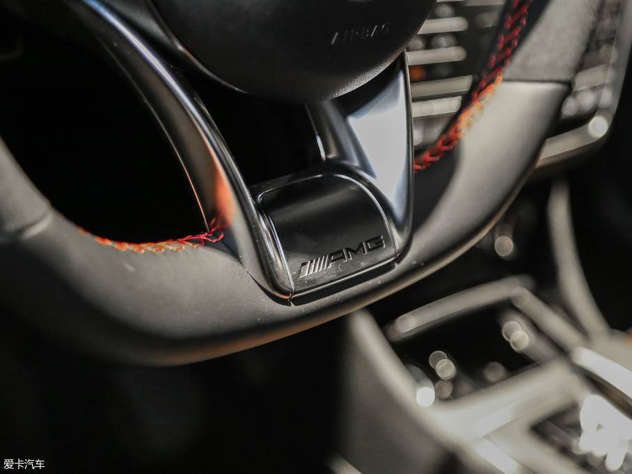 2018��YGLA��(j��)AMG AMG GLA 45 4MATIC