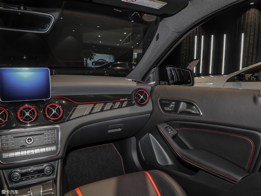 2018YGLAAMG AMG GLA 45 4MATIC