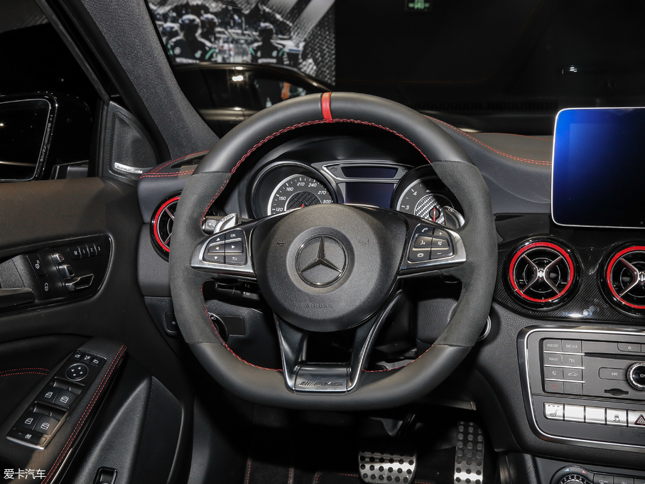 2018YGLAAMG AMG GLA 45 4MATIC